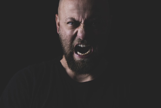 Bojíte se, že přijdete o vlasy? Jak lze bojovat proti plešatění? Už se o své vlasy nebojte!